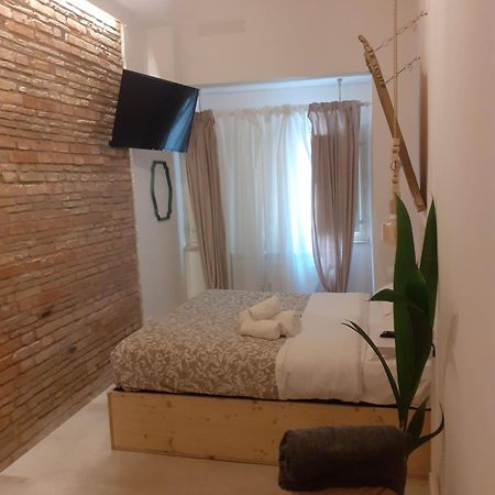 Arco Del Sacramento Casa Vacanze Bénévent Chambre photo