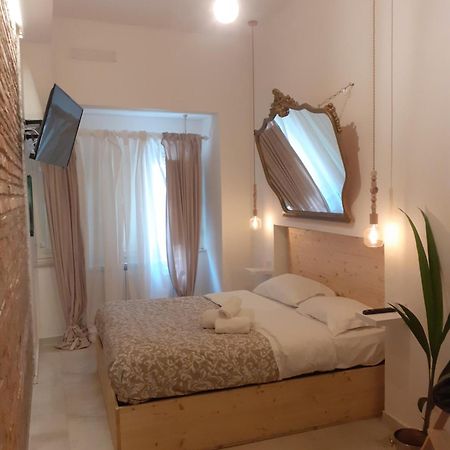 Arco Del Sacramento Casa Vacanze Bénévent Chambre photo